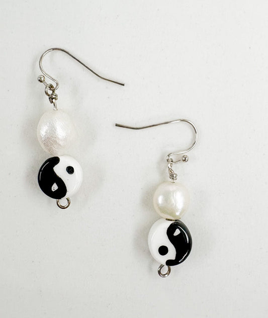 "Yin x Yang x Pearl - Silver" Earrings